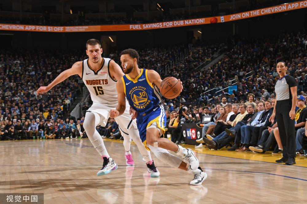 曼与伯恩茅 曼与伯恩茅