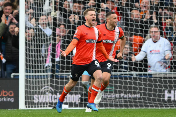 的篮球赛场 的篮球赛场